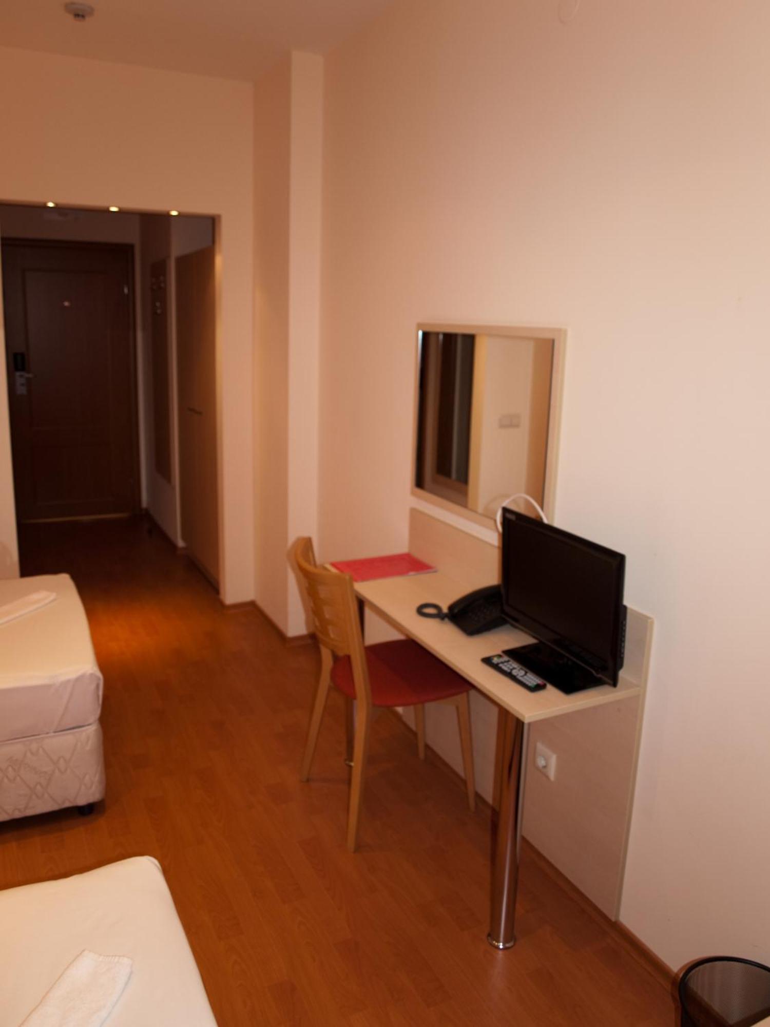 Hotel Astra Sofia Extérieur photo