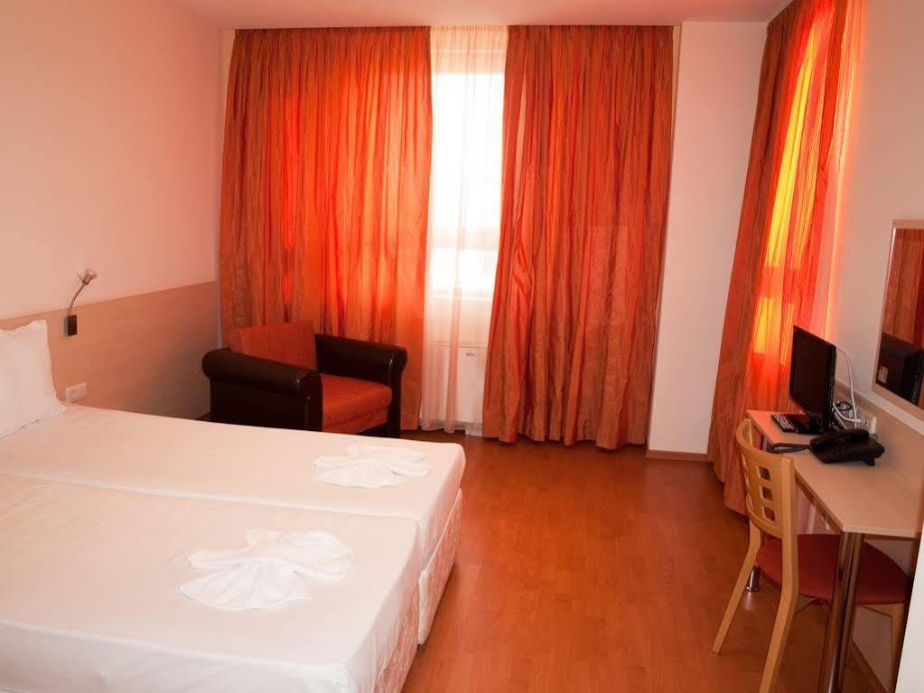 Hotel Astra Sofia Extérieur photo
