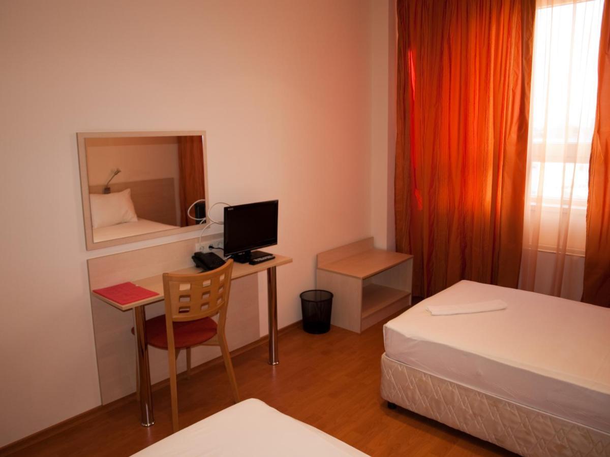 Hotel Astra Sofia Extérieur photo